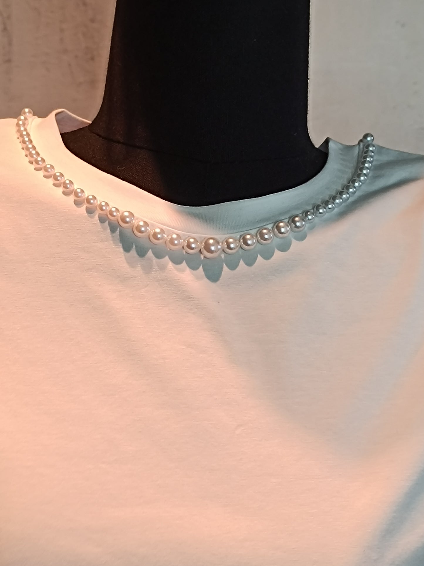 T- shirt girocollo perle