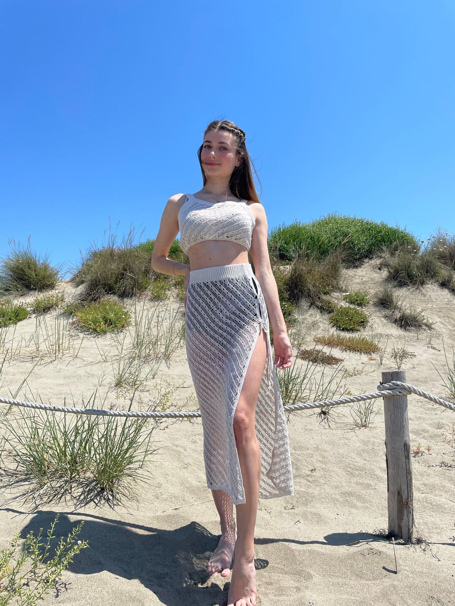 Copricostume due pezzi top e gonna in filo