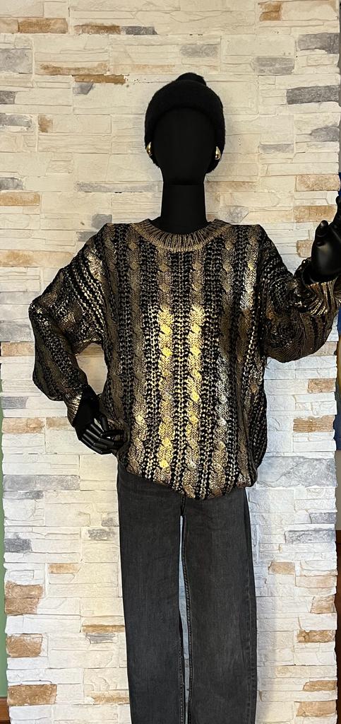 Maglione nero lavorazione oro