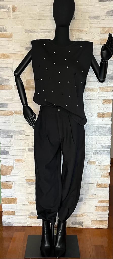 T shirt nera con brillanti