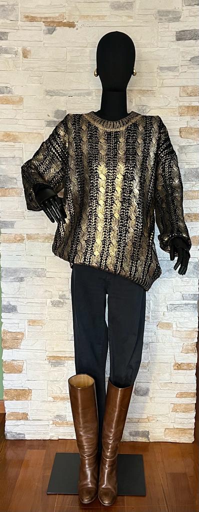 Maglione nero lavorazione oro