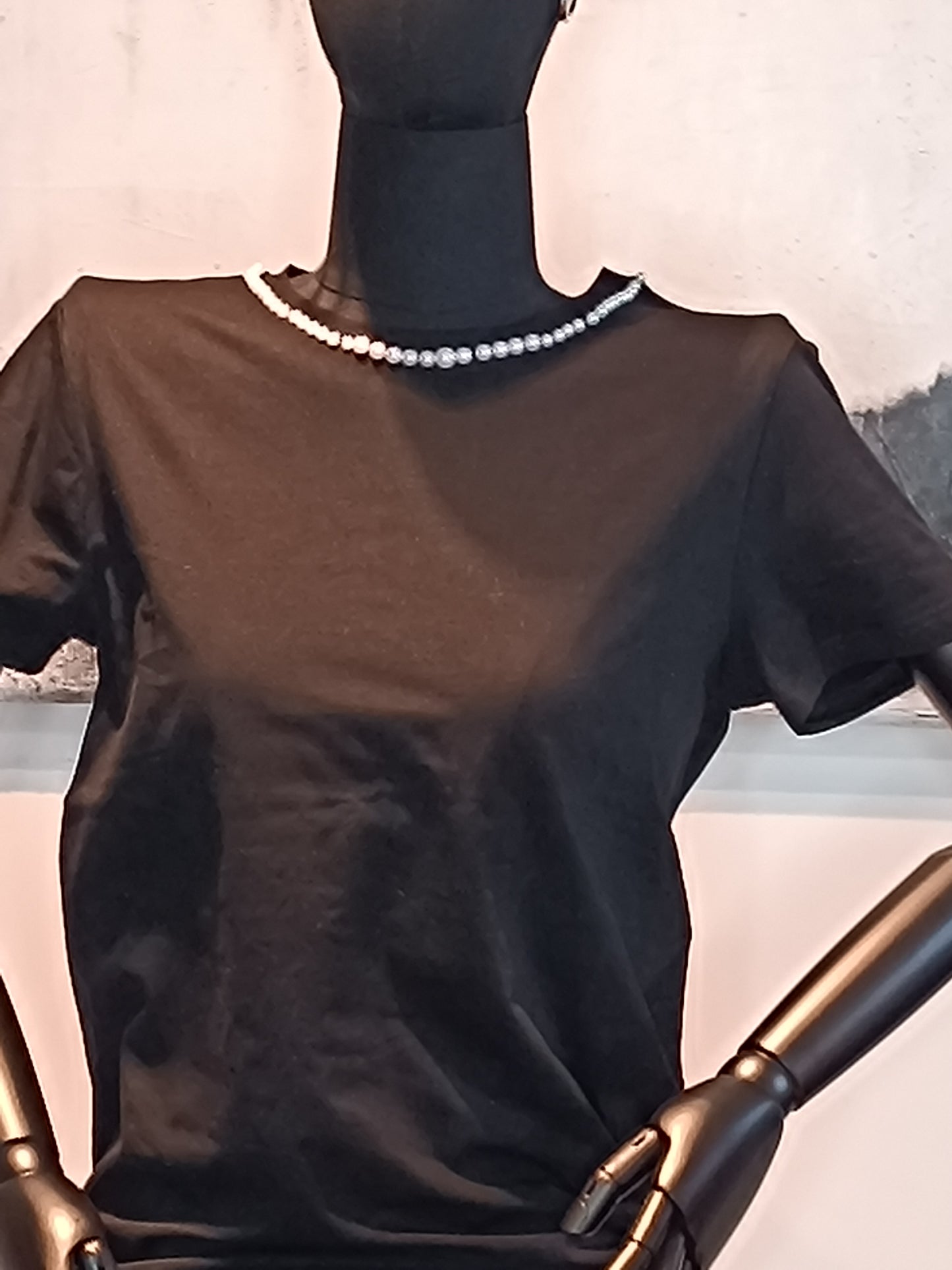 T- shirt girocollo perle