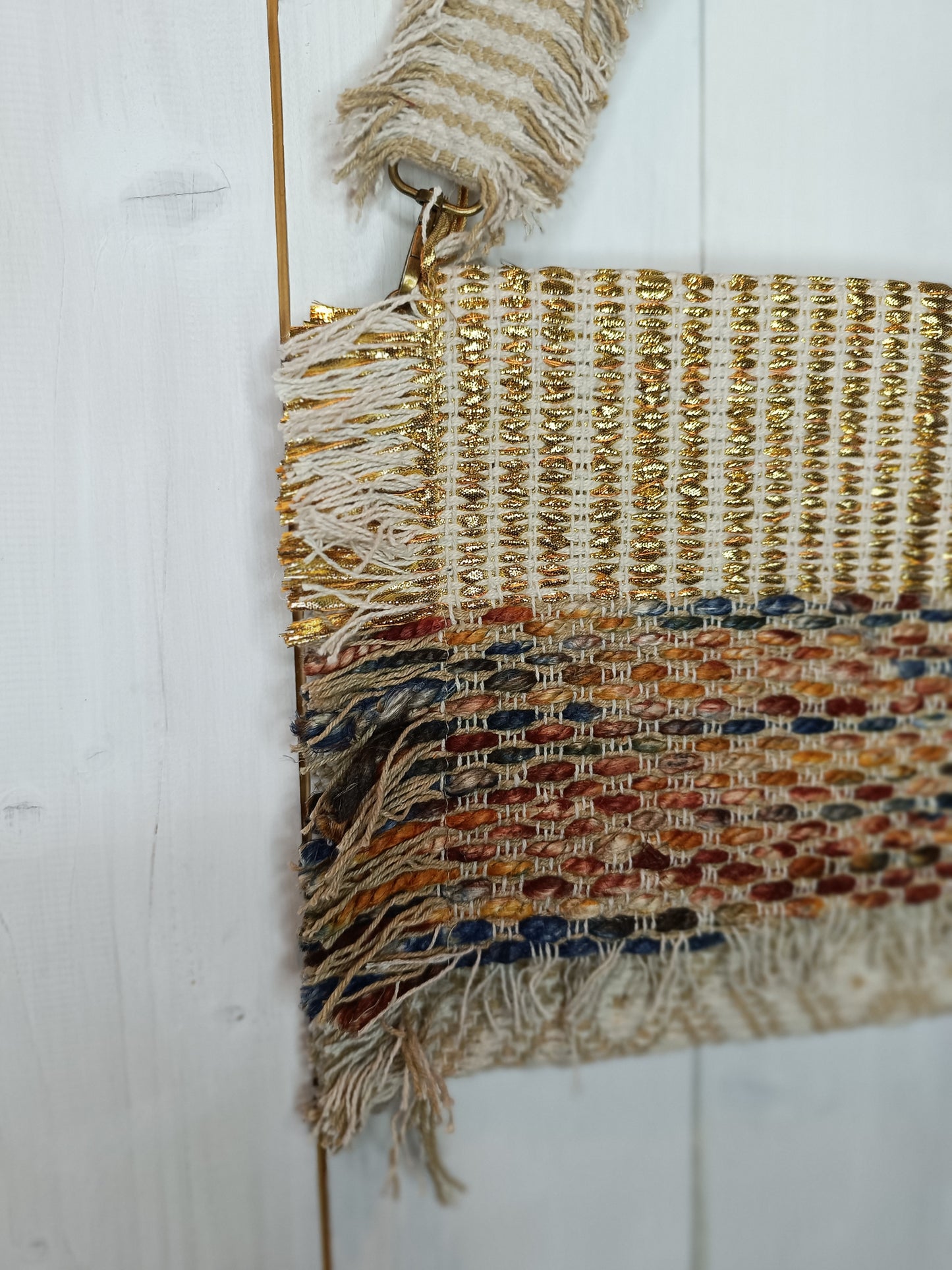 Borsa paglia con disegni rombi e righe